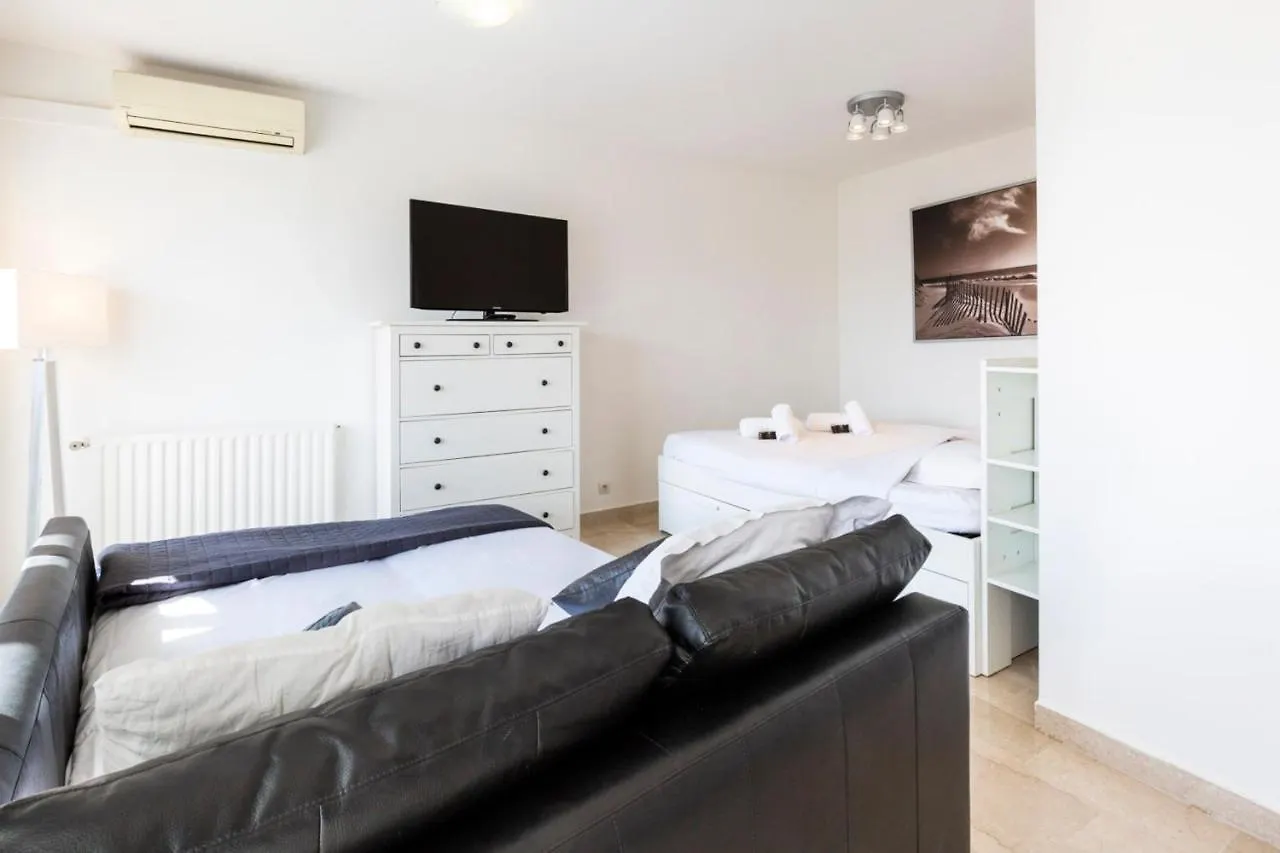 Apartment Residence Le Goya Cannes France